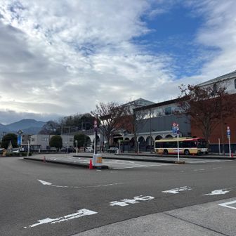 武蔵五日市駅に着いたら青空みえた〜☀️
サクッと山歩きできて昼には下山♪
午後は買い物などの用事も済ませることができて嬉しー😆
お疲れさまでしたー♪