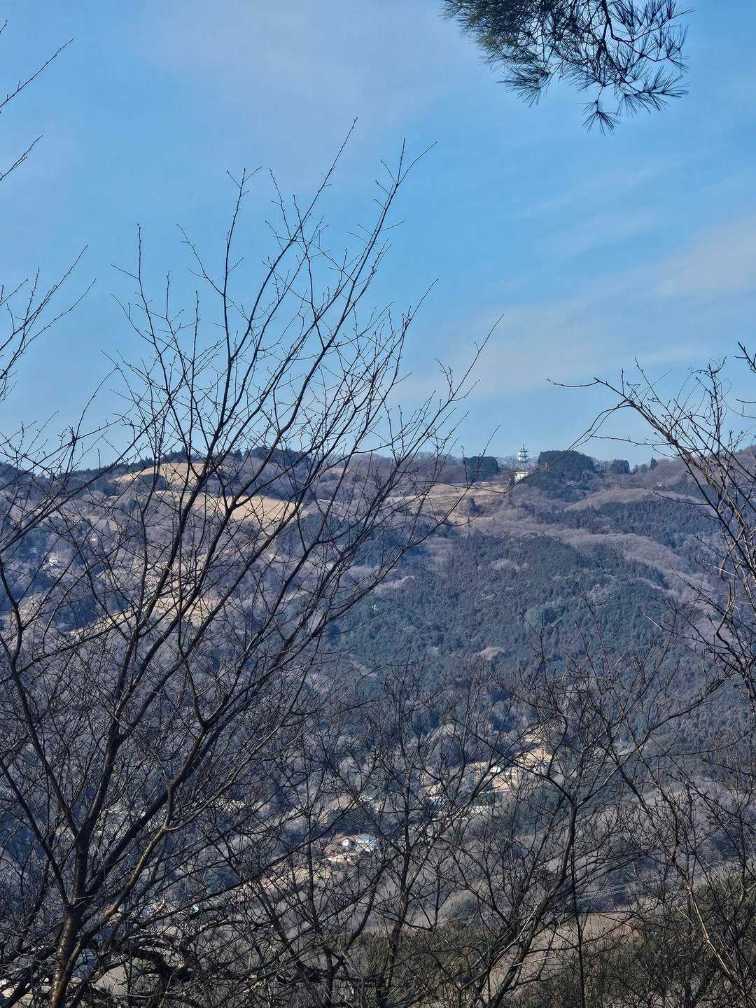 長瀞方面。手前に美の山❔