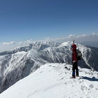 まだまだ先を行きます。