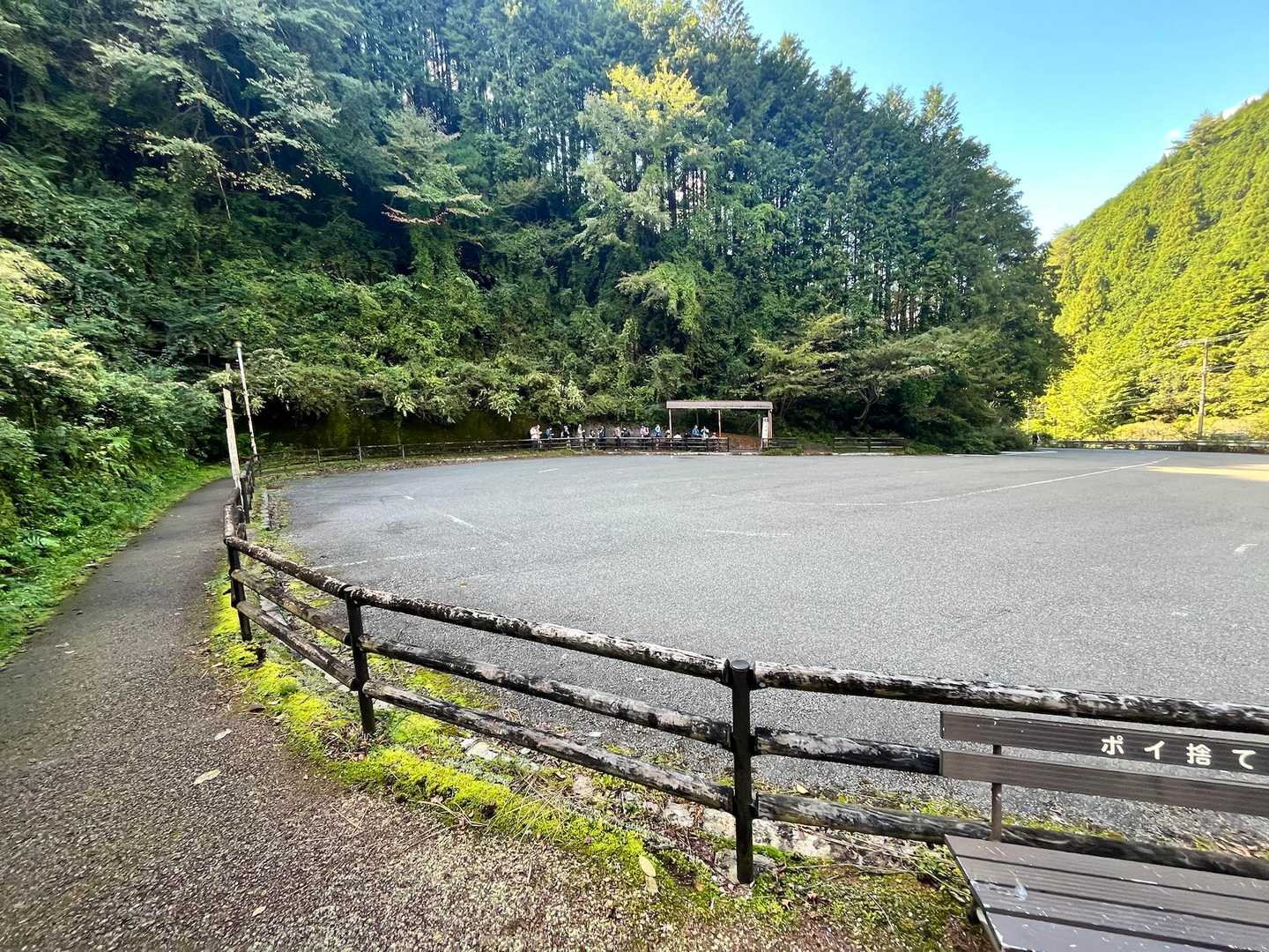 金剛山（伏見峠口）バス停