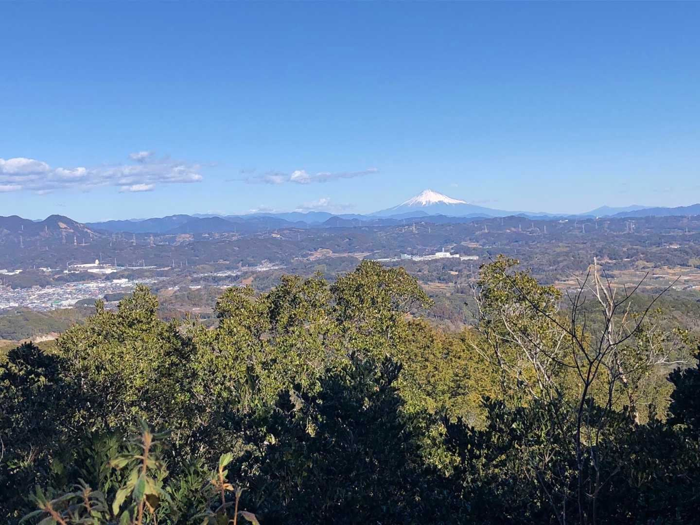 ここからも富士山クッキリ。