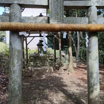 奥に⛩️鷹見神社🙏