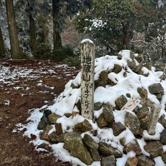 少し足を伸ばして