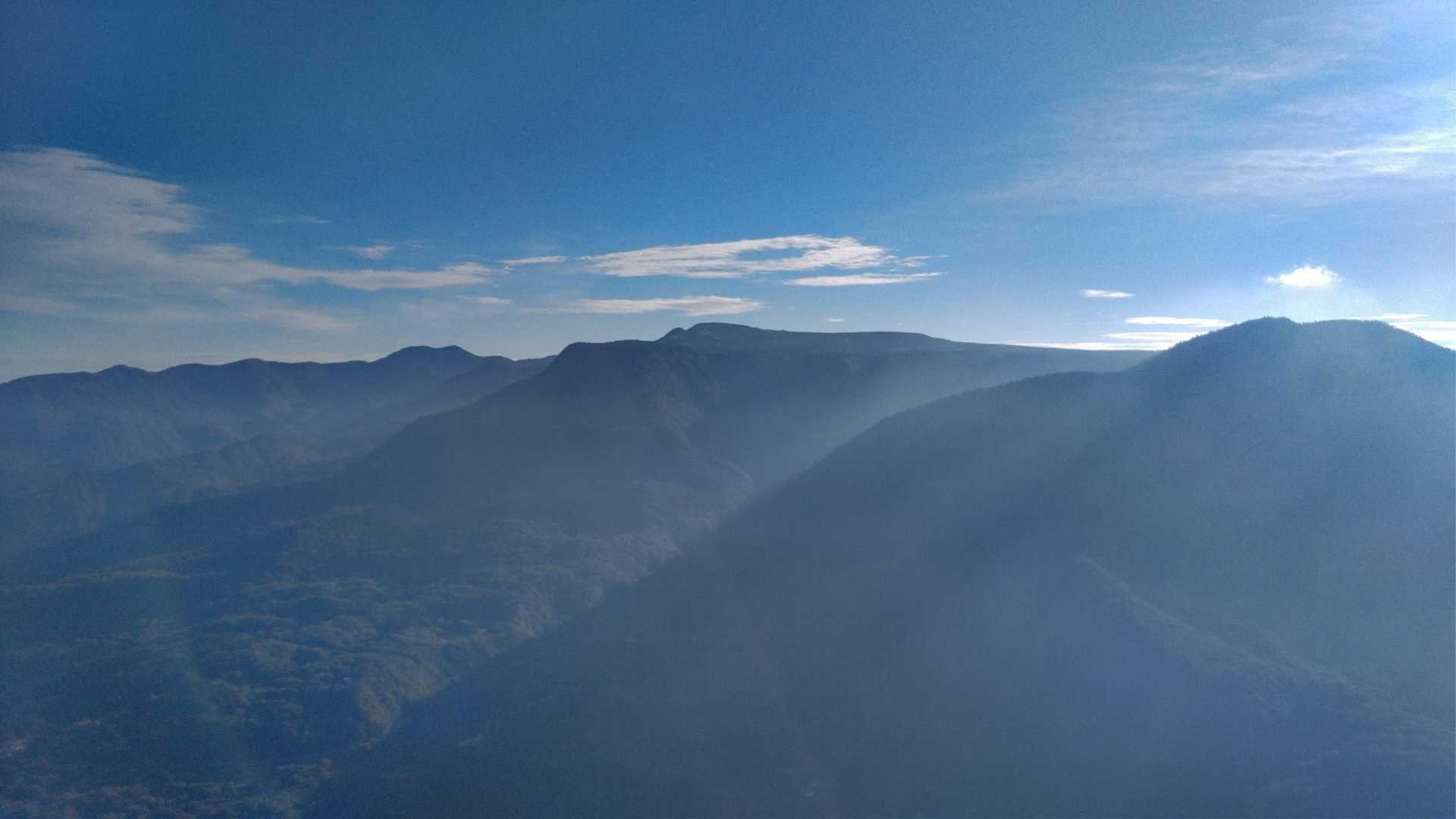 ムジナ平登山口-白嵓ノ頭-鳥甲山 往復コースの写真
