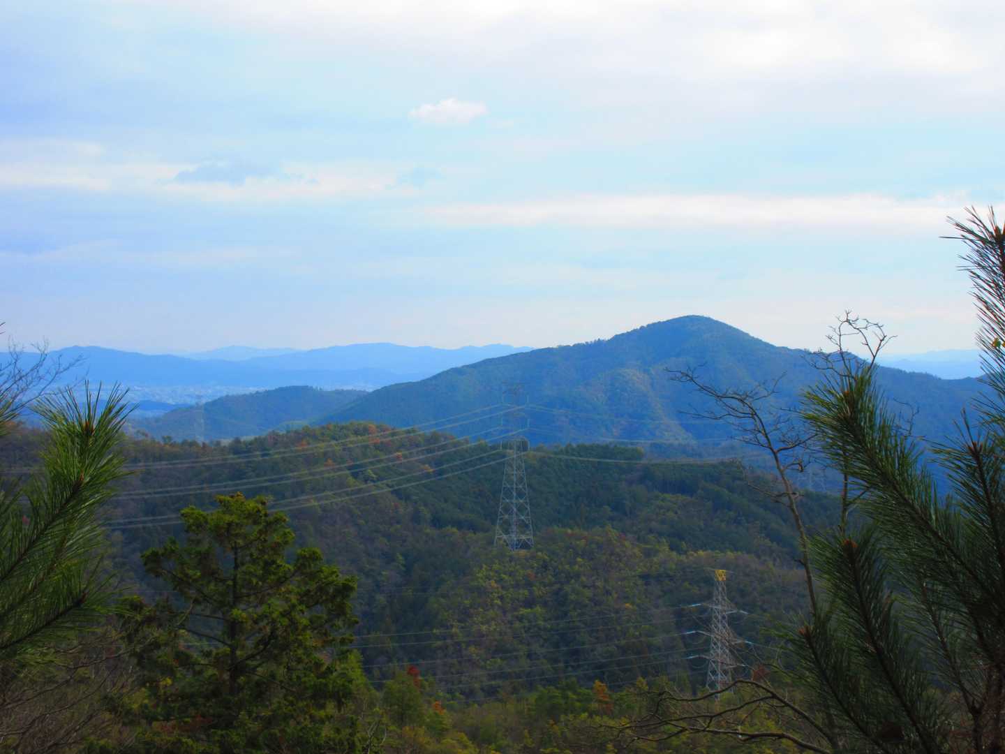 中左：小倉山
中右：山上ヶ峰