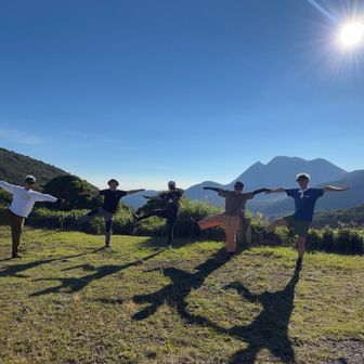 牧ノ戸から少し進んだところにある東屋から美しきくじゅうの山並みが‼︎
これは写真撮るよね〜🤩