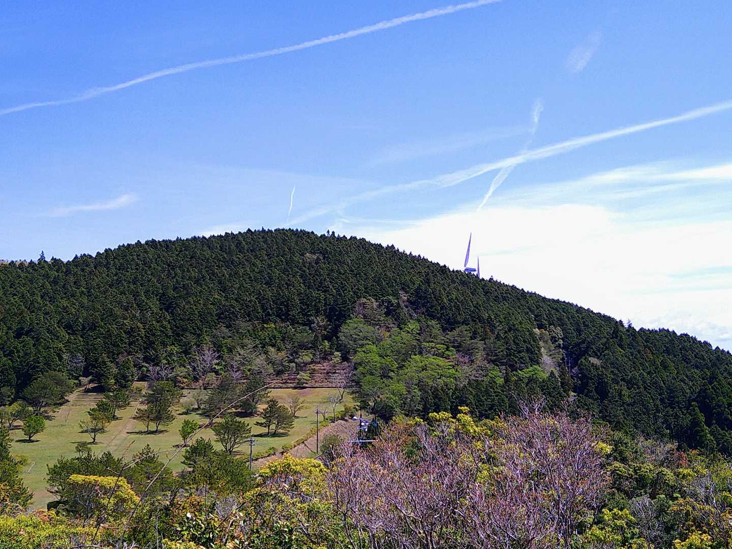 山頂はあちらですね