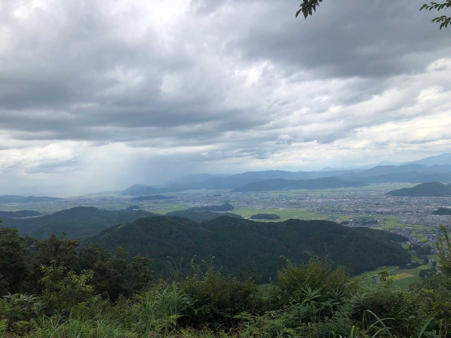 そろそろ雨が降りそうです☔️