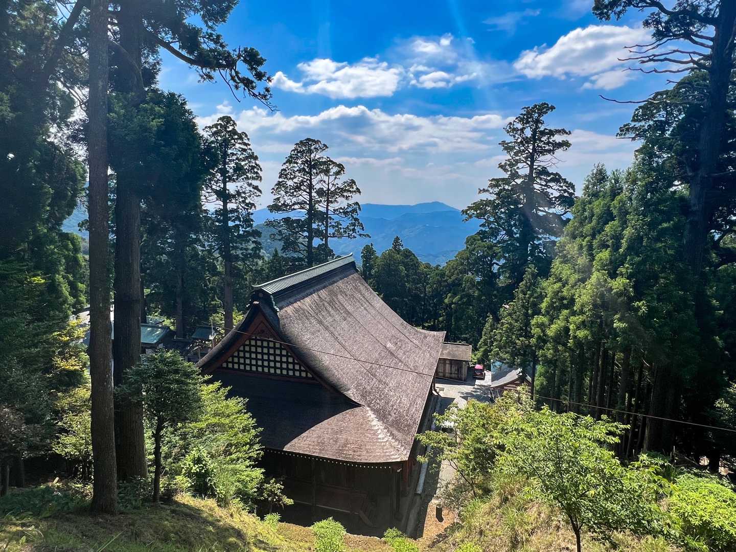 奉幣殿。上から見ても立派なお姿です。