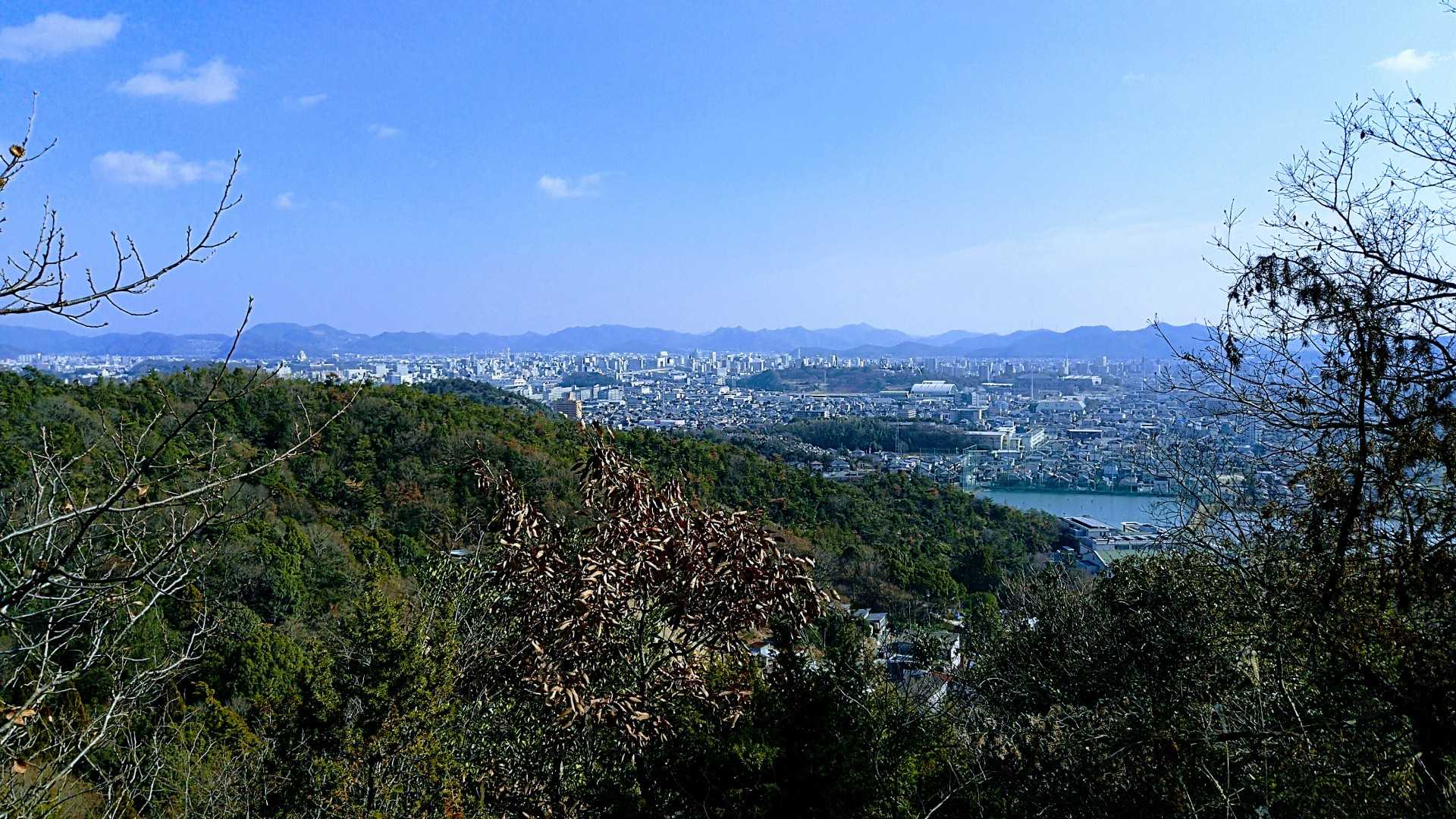 高御位山も見えます😃