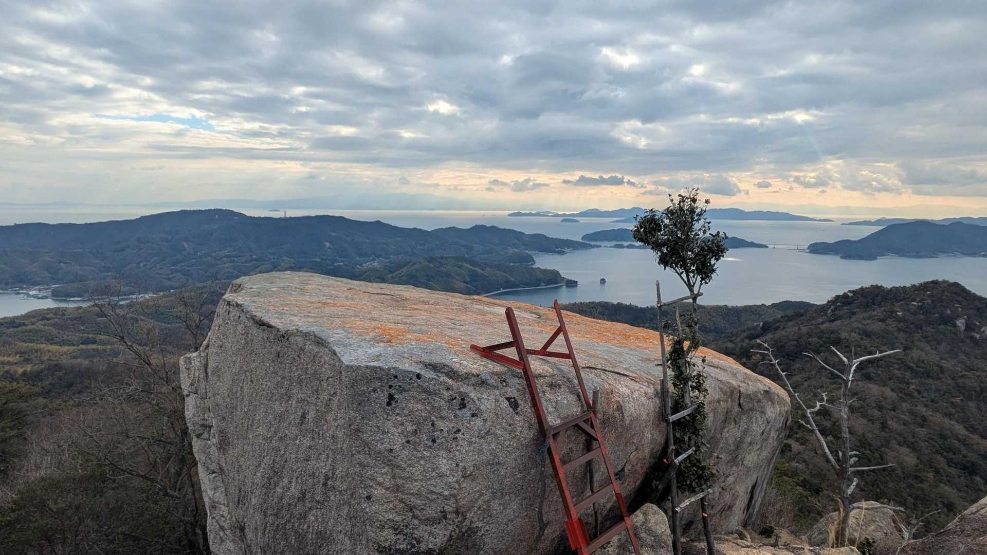 火山登山道入口-火山 往復コースの写真