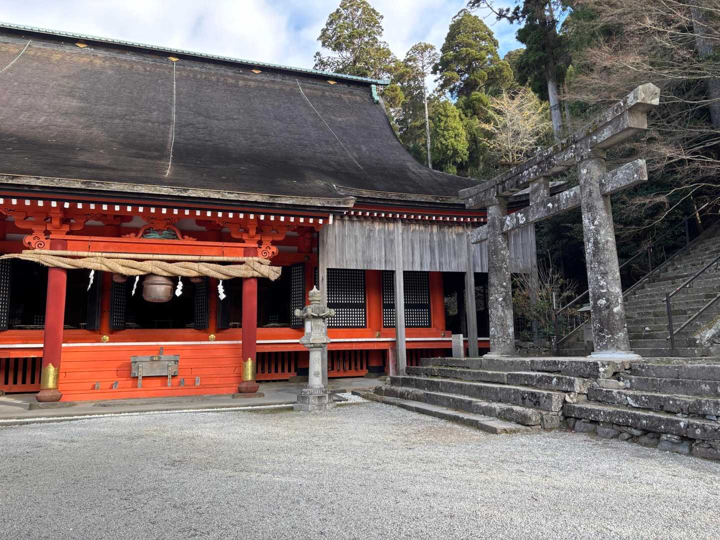まずは奉幣殿⛩️にご挨拶🙏〜💸