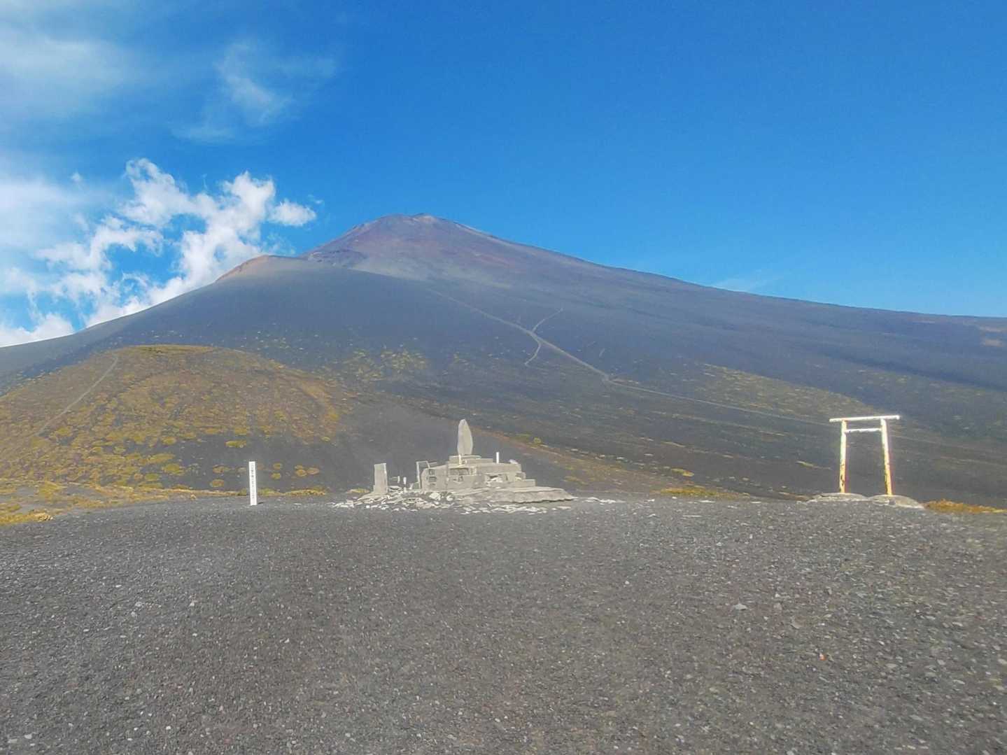 とても広い山頂