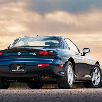 セブン(旧名ケン)