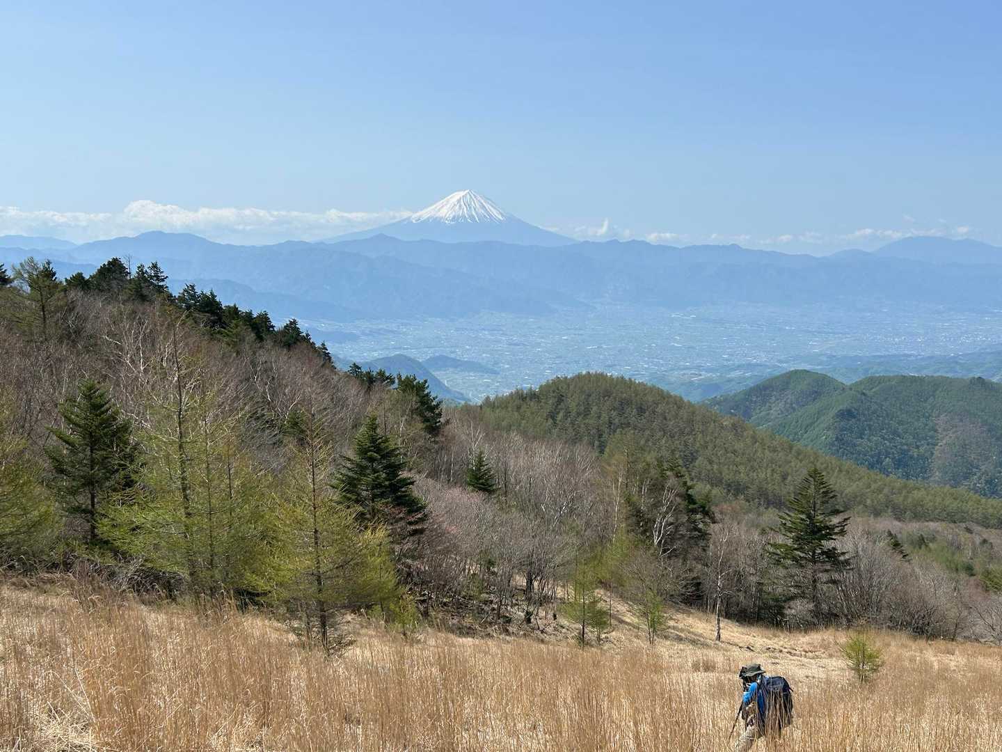 乾徳山登山口-乾徳山-笠盛山-黒金山-牛首のタル-黒金山登 周回コースの写真