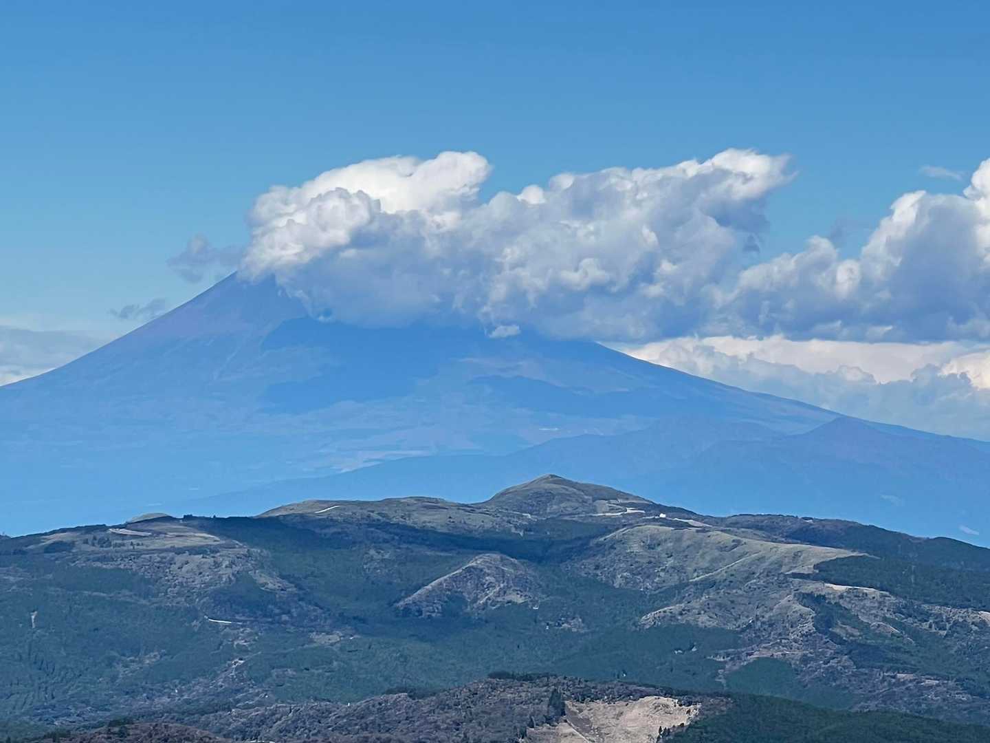 雲が増えたけど見えてる🗻