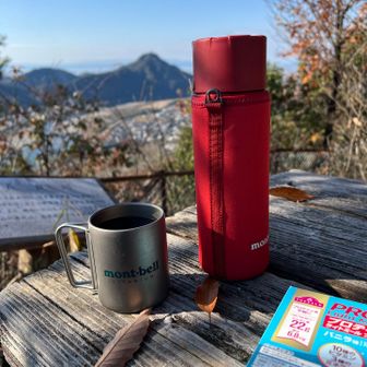 膝痛あるものの、まだ予定通り百々ヶ峰山頂行くつもりでしたのでプロテインバーで我慢😅