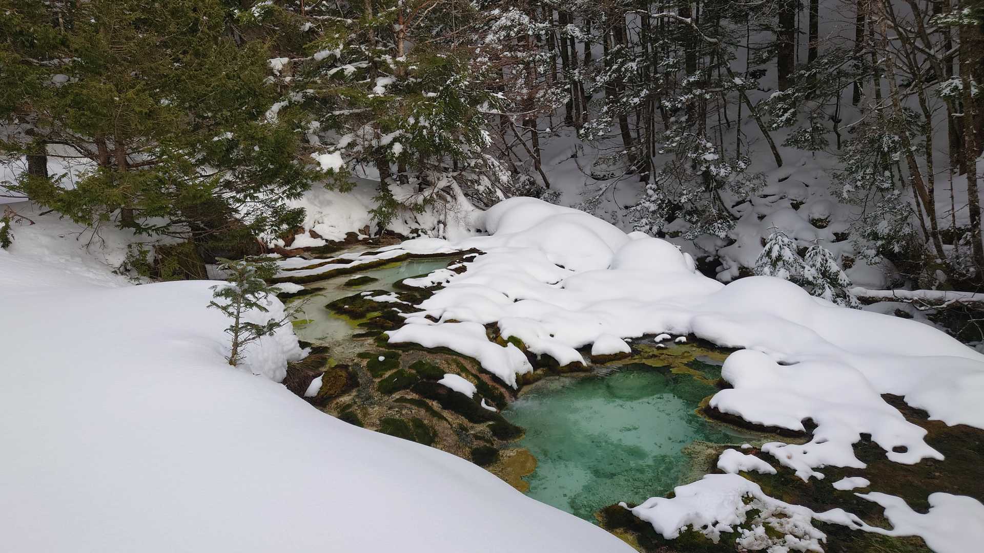 下山完了
唐沢鉱泉の源泉？
いつもキレイ
