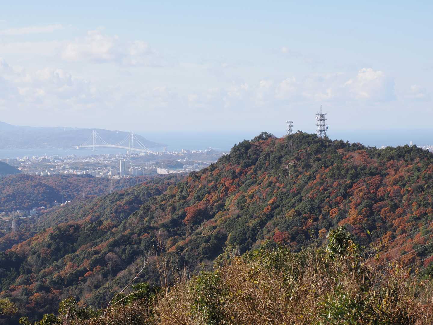 菊水山📡や淡路島
景色に見入って、なかなか出発できません😆