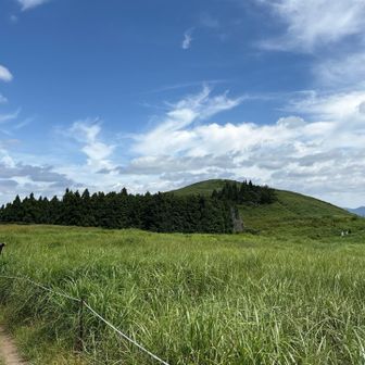 右前方に生石ヶ峰⛰️