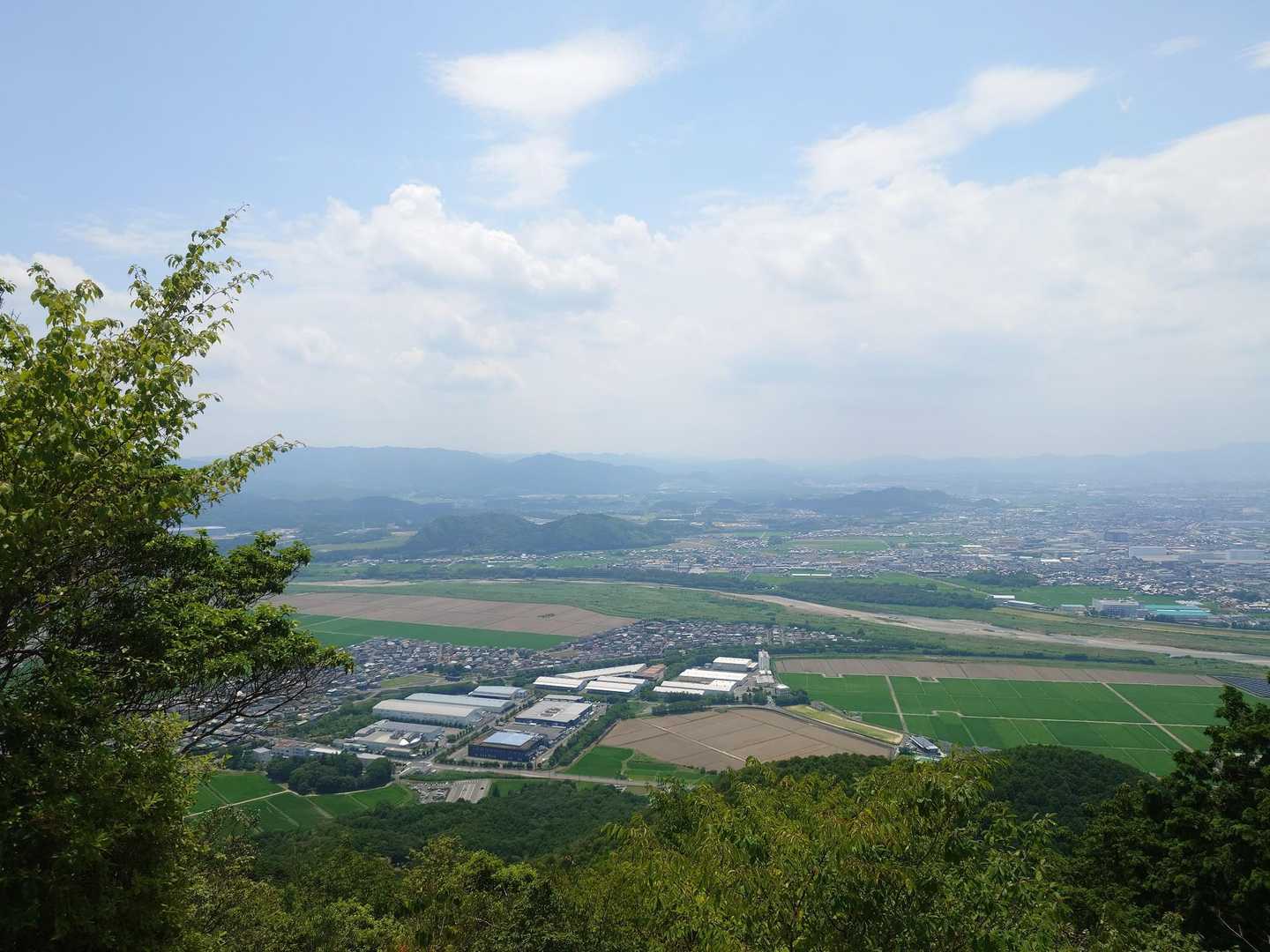 三上山登山道入口-三上山 周回コースの写真