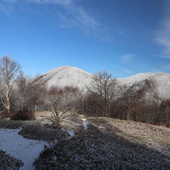 開けたところから黒檜山と駒ヶ岳
