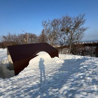 Snow Man  ラウール並みに脚長な影