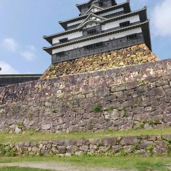 ここでのVR
天守が見えます。