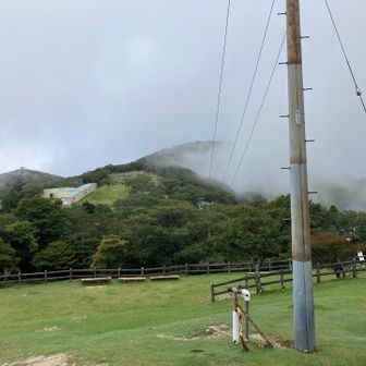 山頂の公園、保育園の団体のお子さんたちで賑やか