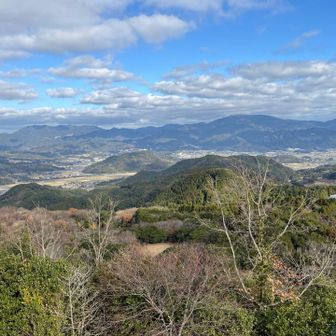 北側には天山や作礼山が見える