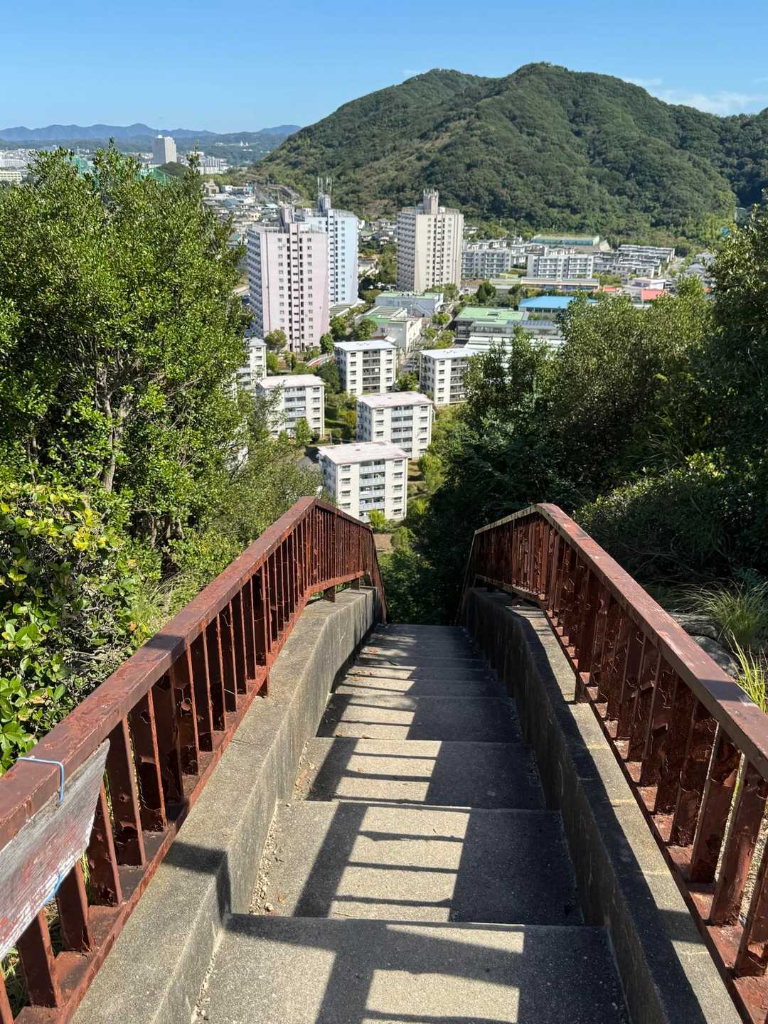 この階段を観たかった。思ってたより細くて長くて嬉しかった🙌