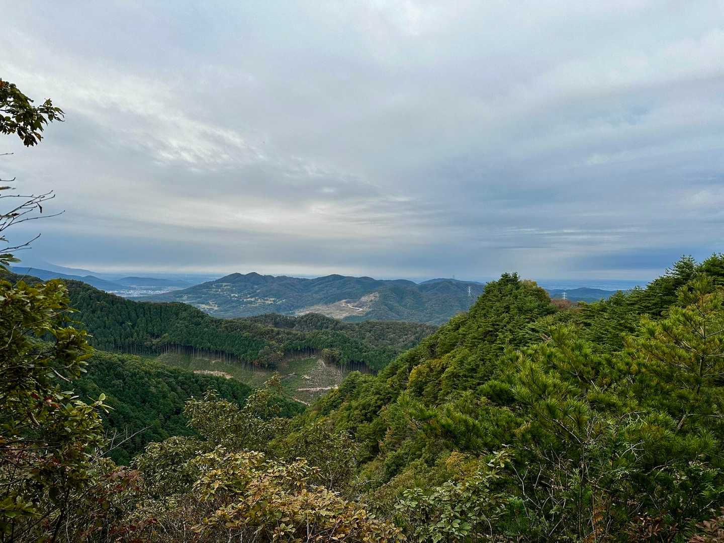 今日は日光連山
まったく見えません