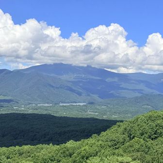 西吾妻山方面