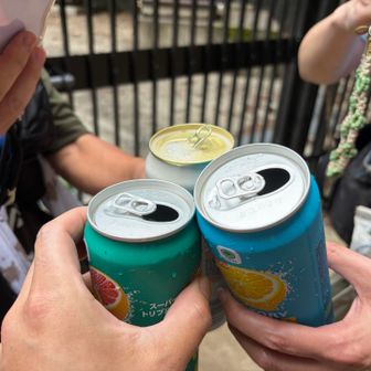 見晴らし茶屋から下は激暑でしたが、なんとか無事に下山できました🍻