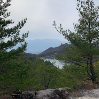 千代田湖とホーオ三山