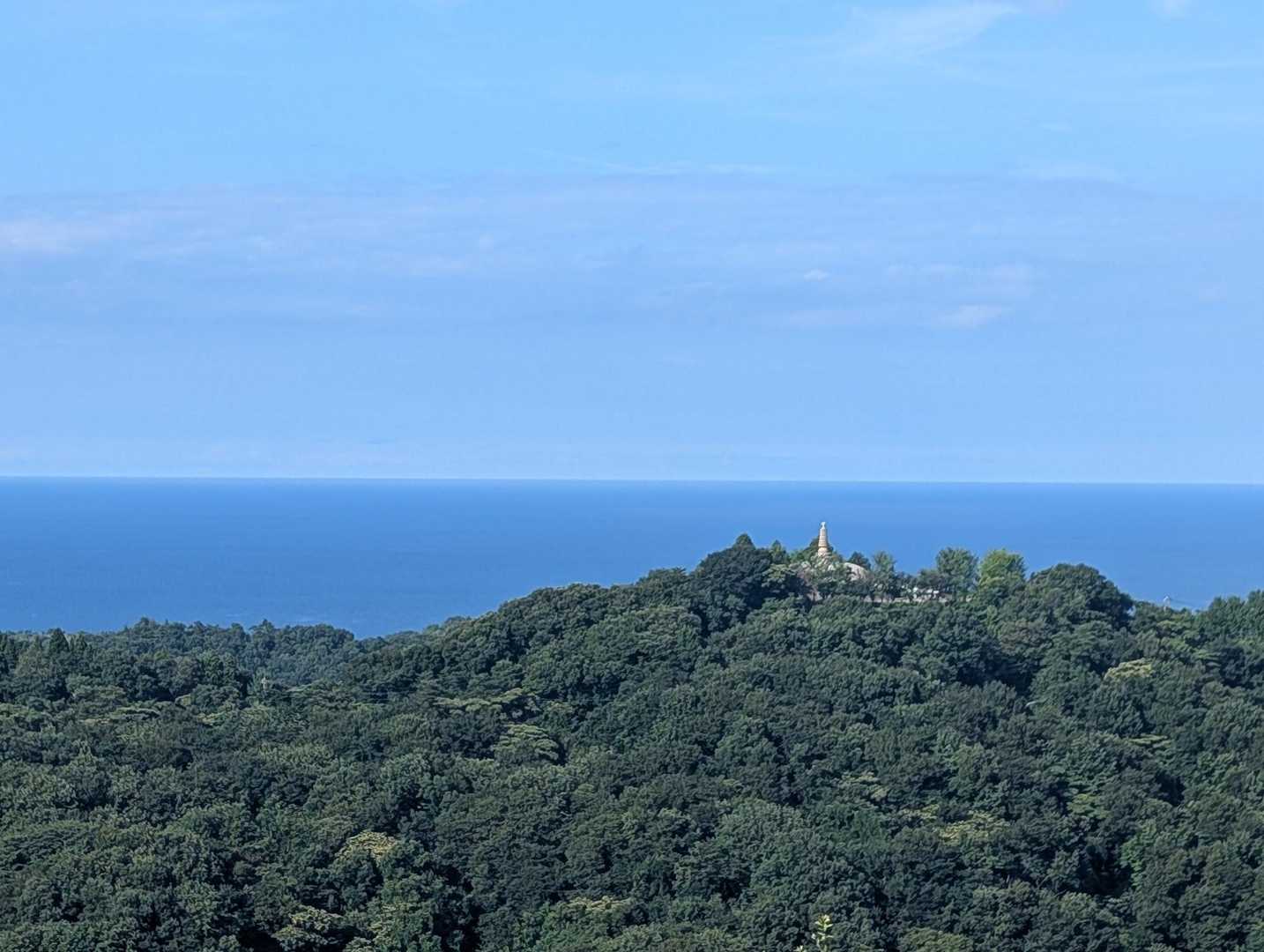 鉢伏山の仏舎利塔