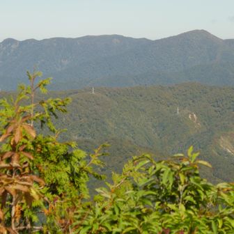 人形山、三ヶ辻山方面