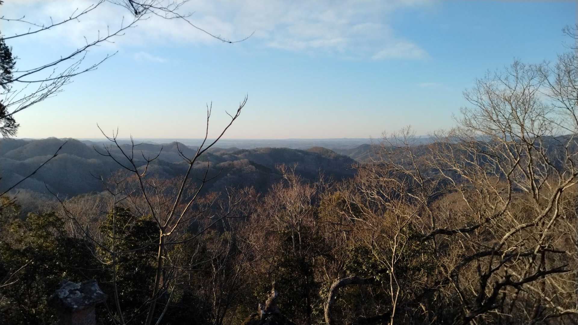 山頂からの…