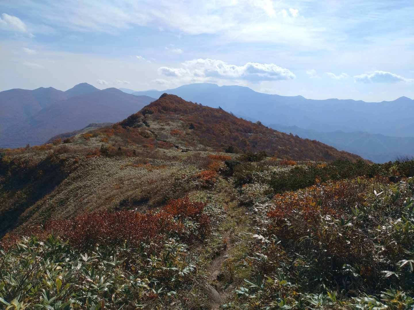 トンガリ山