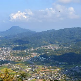 先月登った紫雲出山と横峯山