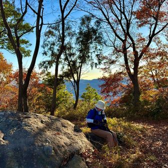 再度善防山頂上へ　　ココから来た道とは別ルートで下山します😃