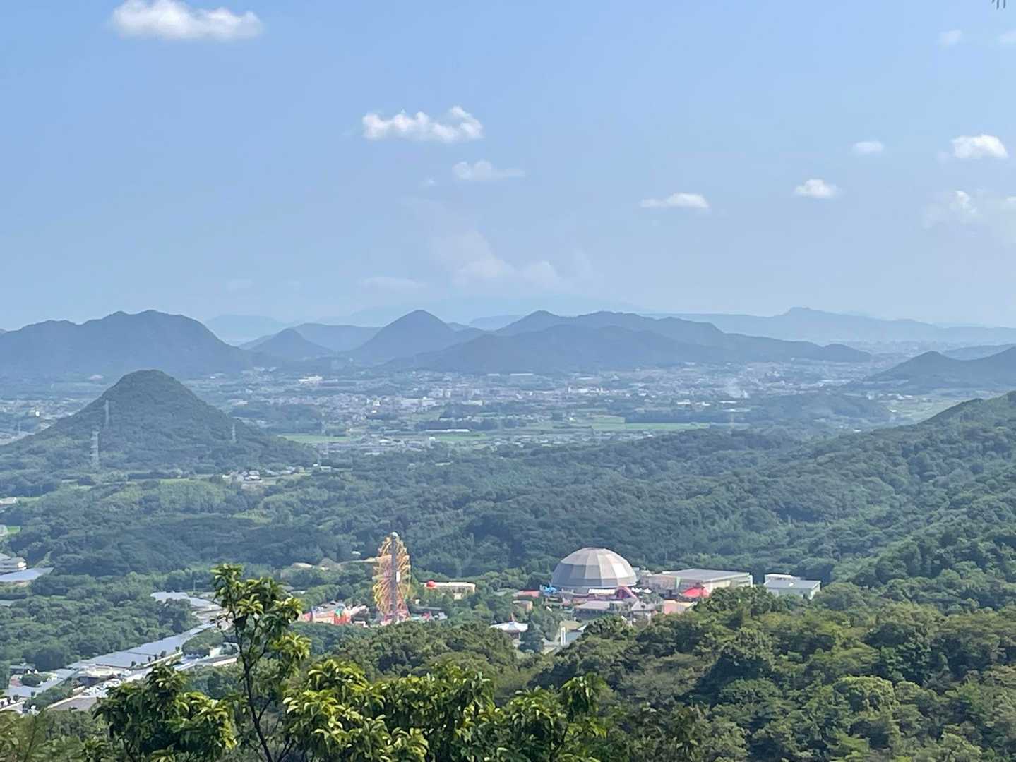 今日も暑いから、沢山の人がレオマのプールに入ってるのかなぁ？夏休みだからね👍