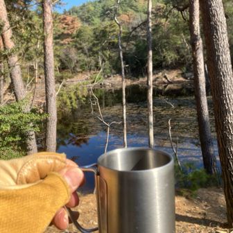 ささらが池の静けさの下、鳥の声を聞きながらコーヒーを味わう、最高のひととき🤗