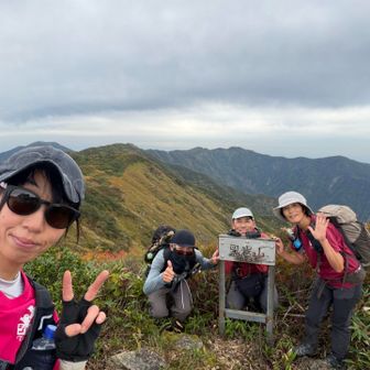 黒岩山は、俺の山というクロちゃん🤣
私の山もいつか登らないと（笑）