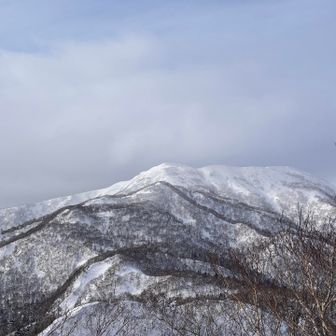 下山で振り返ると少しガスってきたかな
良い時間に登れた