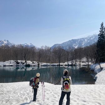 良き眺めにうっとりの美女。