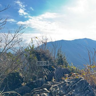 ピークじゃないけど、展望スポット