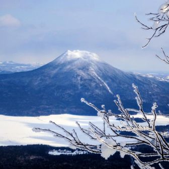 1番見たかった雄阿寒岳の冬尾根😍
登った時は壁みたいに感じていましたが
実際は30度くらいですね🤣
また登りに行きたい！