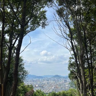 あゝ〜今日もよしよし♪…正面に＂黄金山＂♪