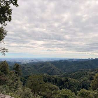 リフト乗り場前から。ここが一番眺め良いよね。